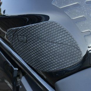 Наклейки на бак боковые Oxford Gripper - Universal Silicone Knee Pads OX615 фото